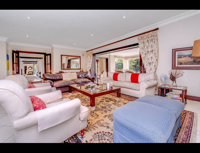 5 BEDROOM HOUSE FOR SALE IN BRYANSTON